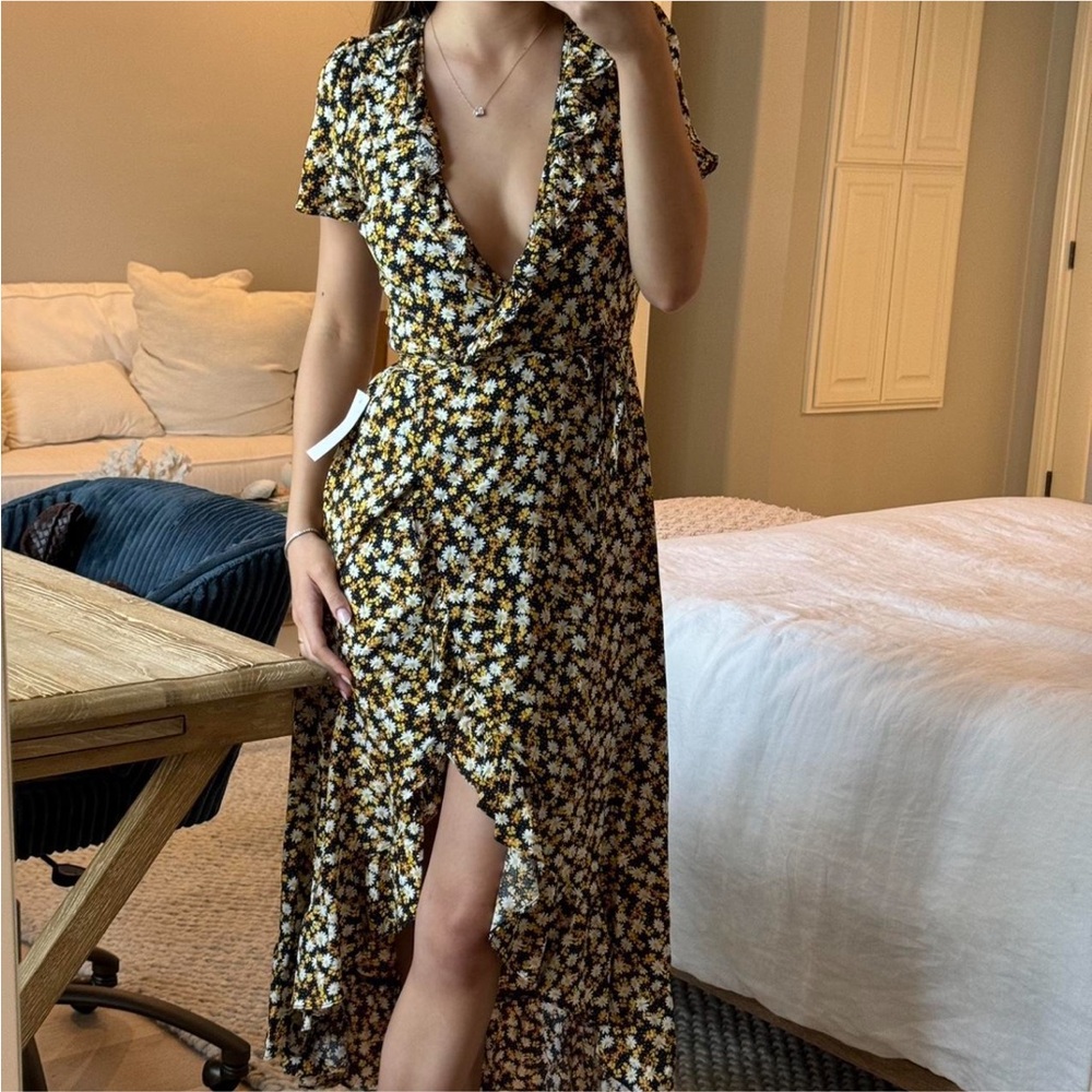 Lost + Wander Black and Yellow Daisy Floral Ruffle Wrap Midi Dress